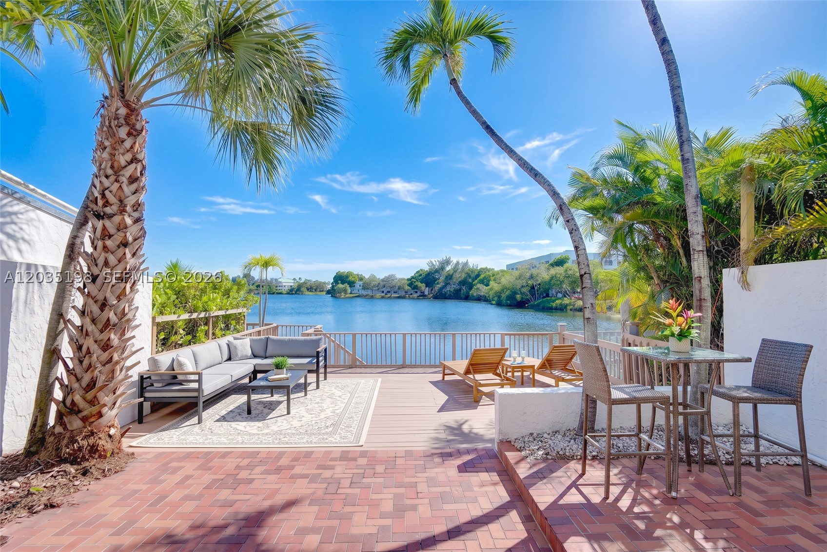 MARINA LAKES TOWNHOUSES - Residential