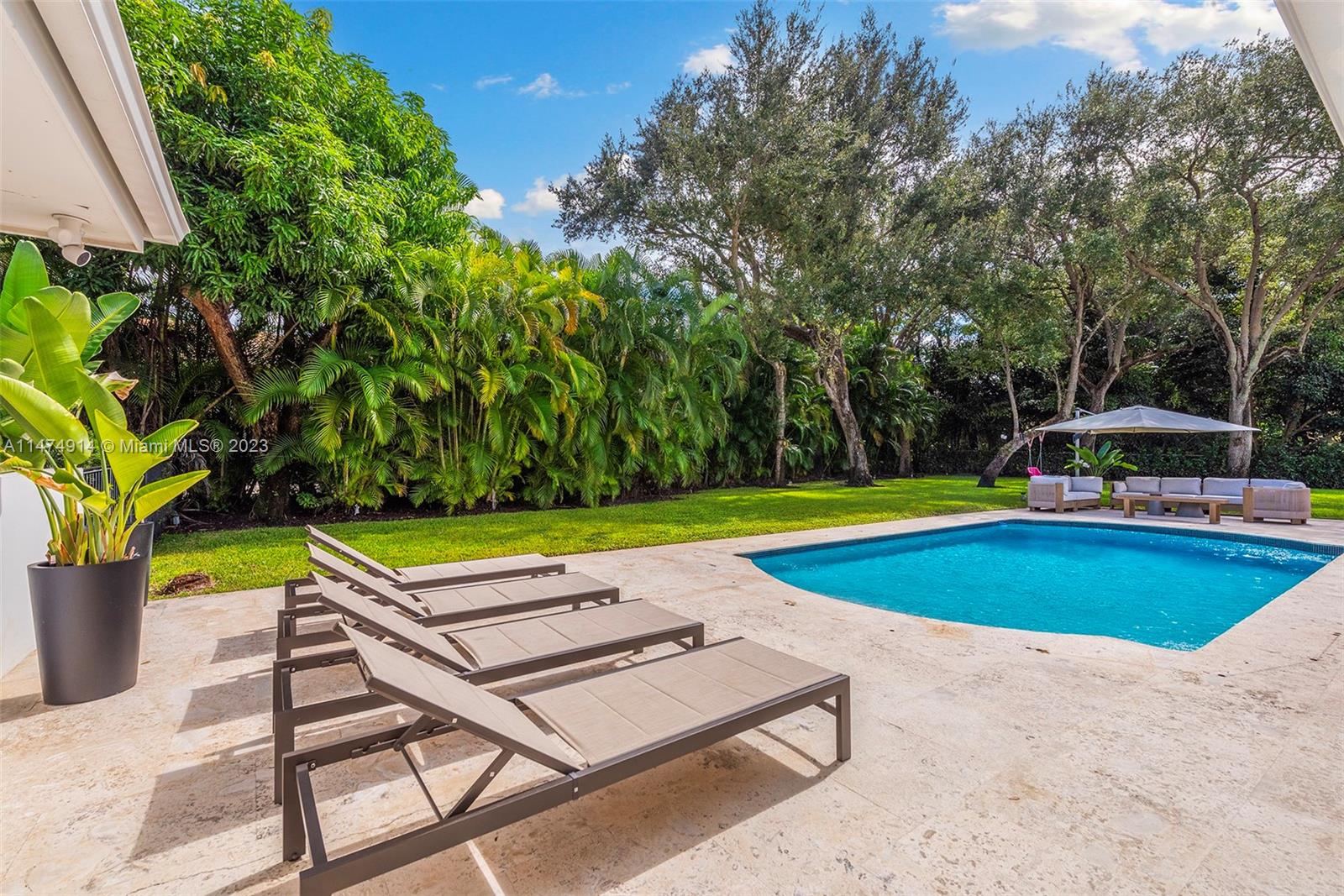 HAMMOCK HEIGHTS - Residential Lease