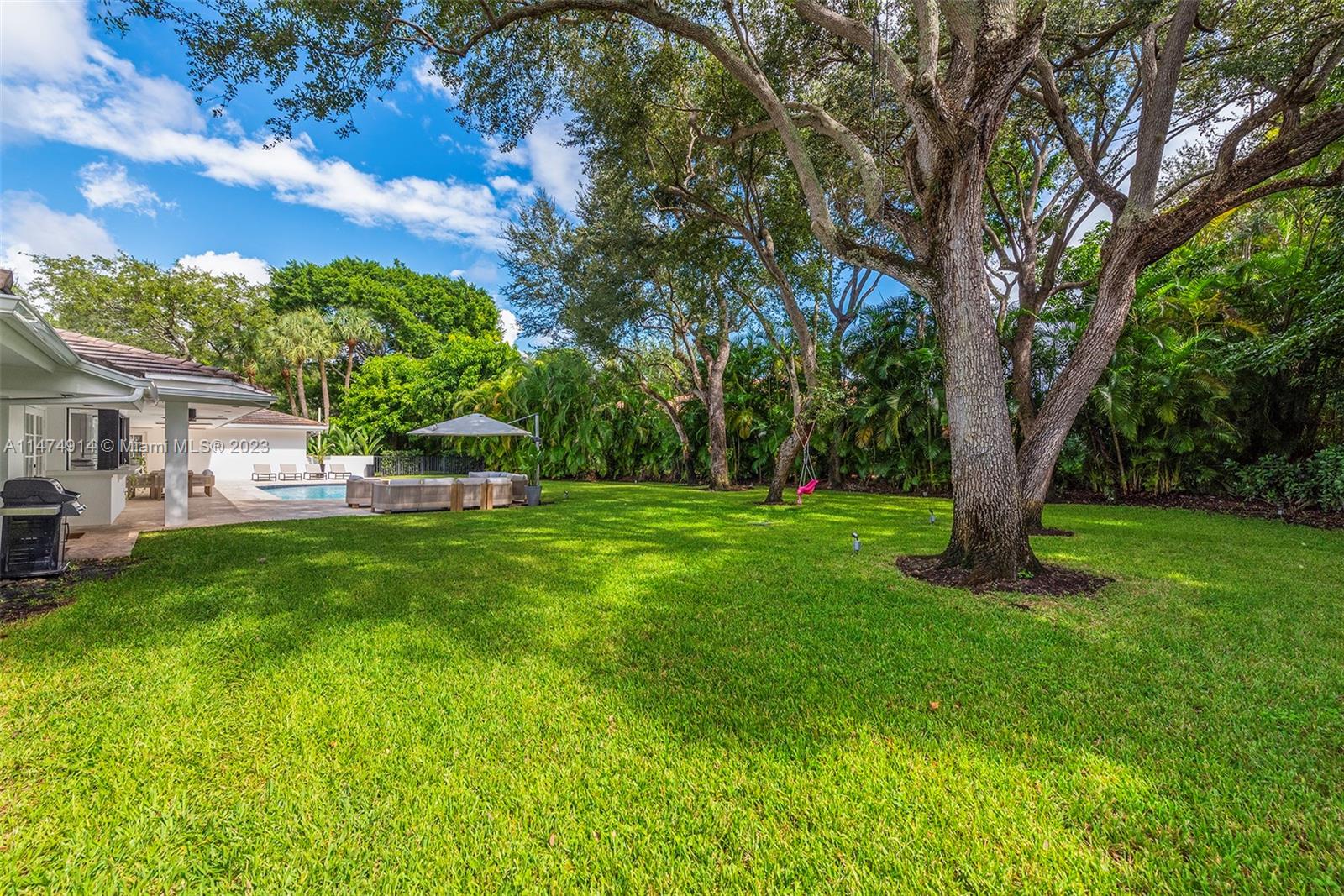 HAMMOCK HEIGHTS - Residential Lease