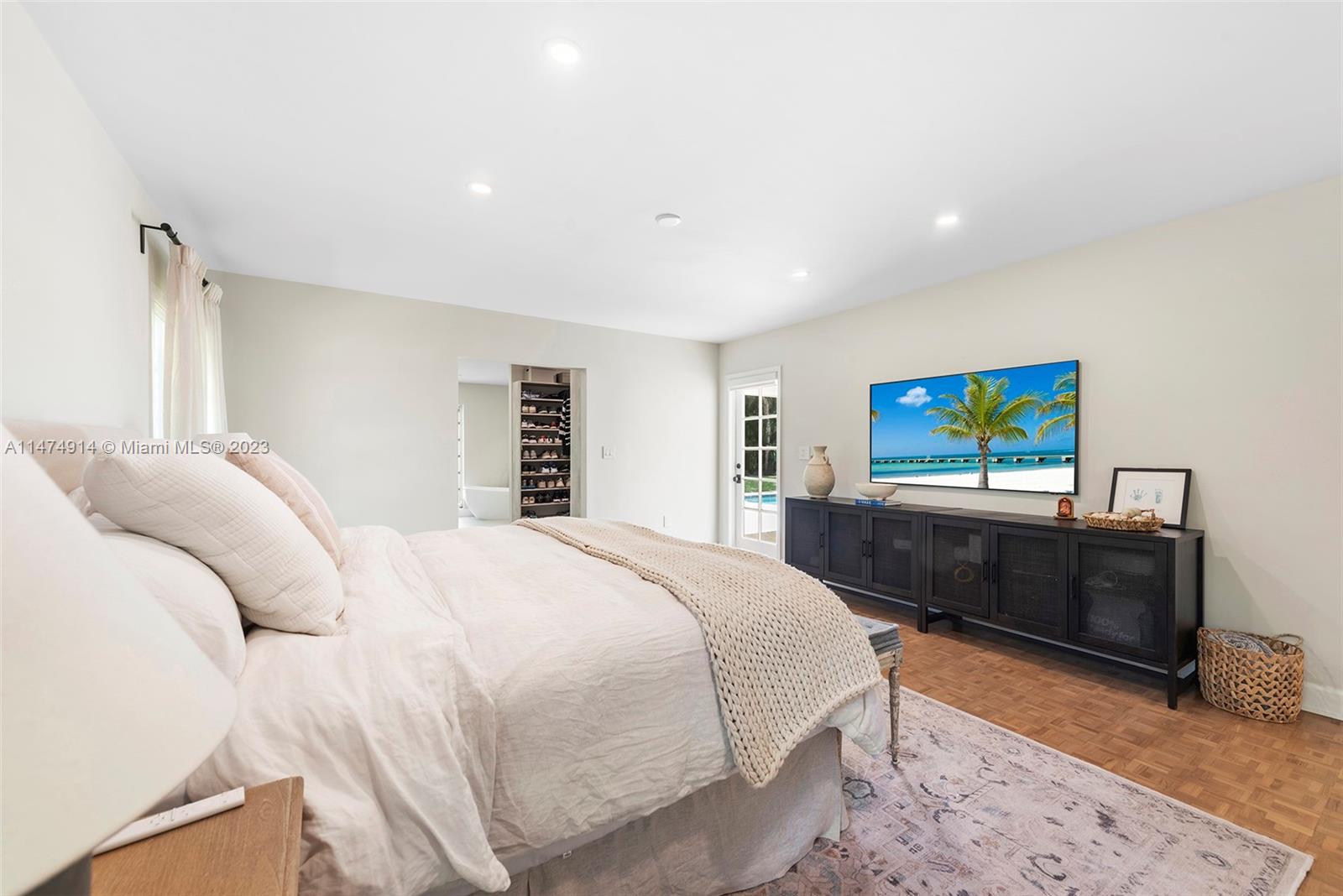 HAMMOCK HEIGHTS - Residential Lease