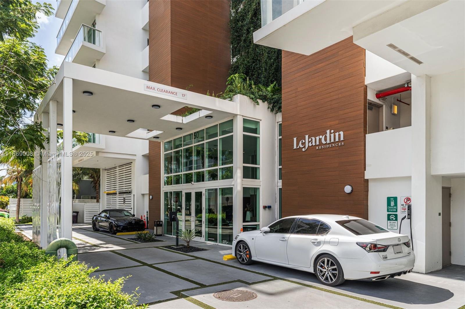 LE JARDIN HOUSE CONDO - Residential
