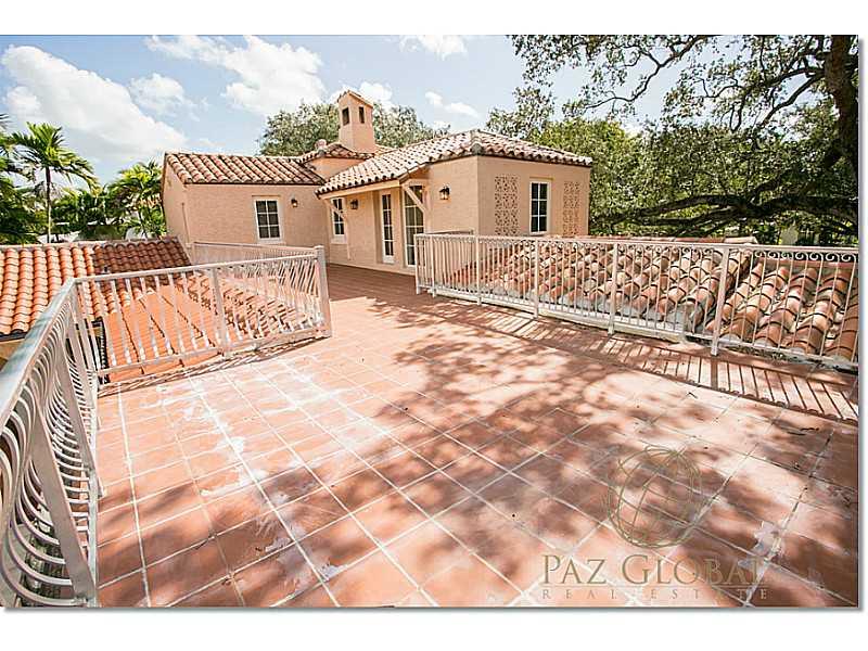 1 53 41   6 53 42 MIAMI S - Residential Lease