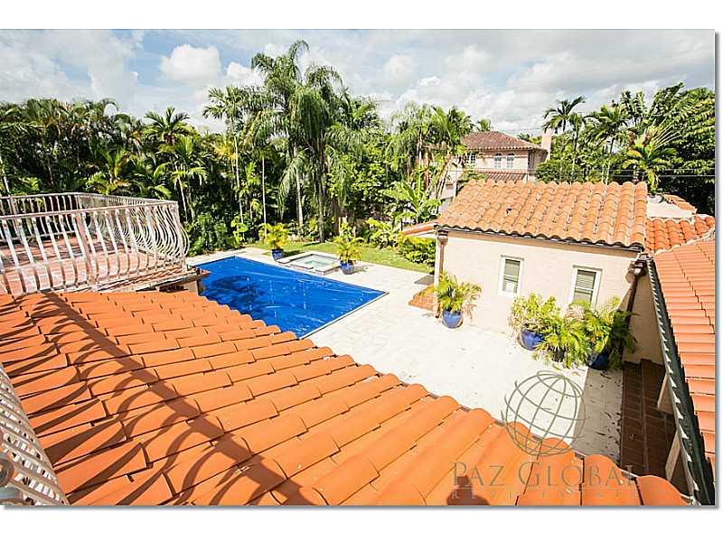 1 53 41   6 53 42 MIAMI S - Residential Lease