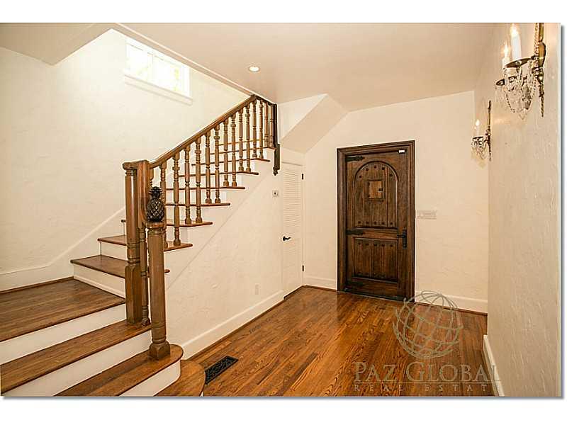 1 53 41   6 53 42 MIAMI S - Residential Lease