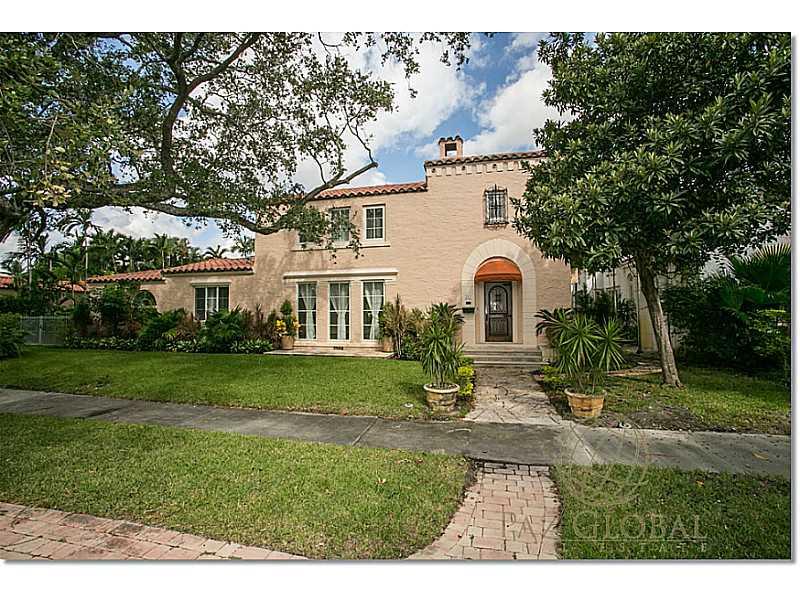 1 53 41   6 53 42 MIAMI S - Residential Lease