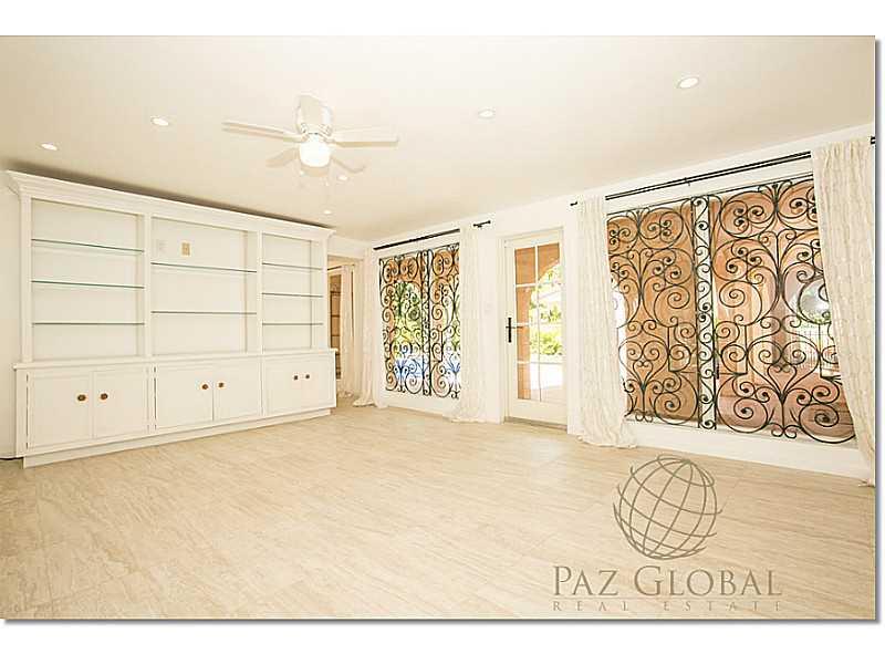 1 53 41   6 53 42 MIAMI S - Residential Lease