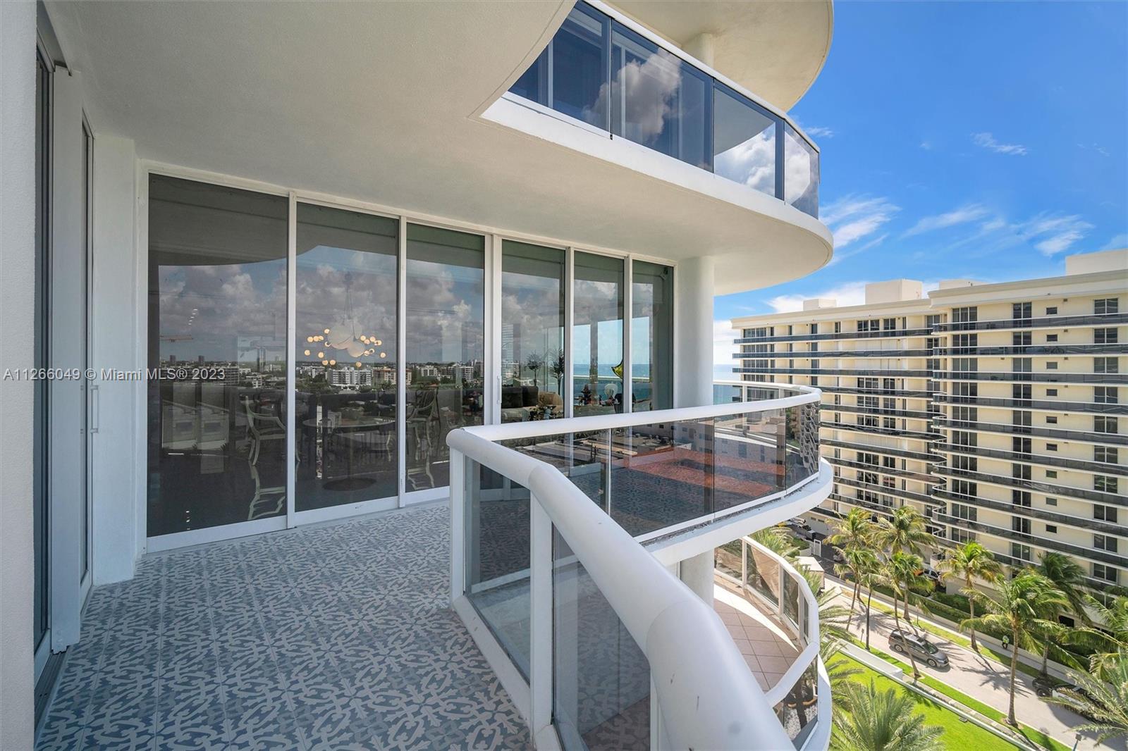 MAJESTIC TOWER - Residential