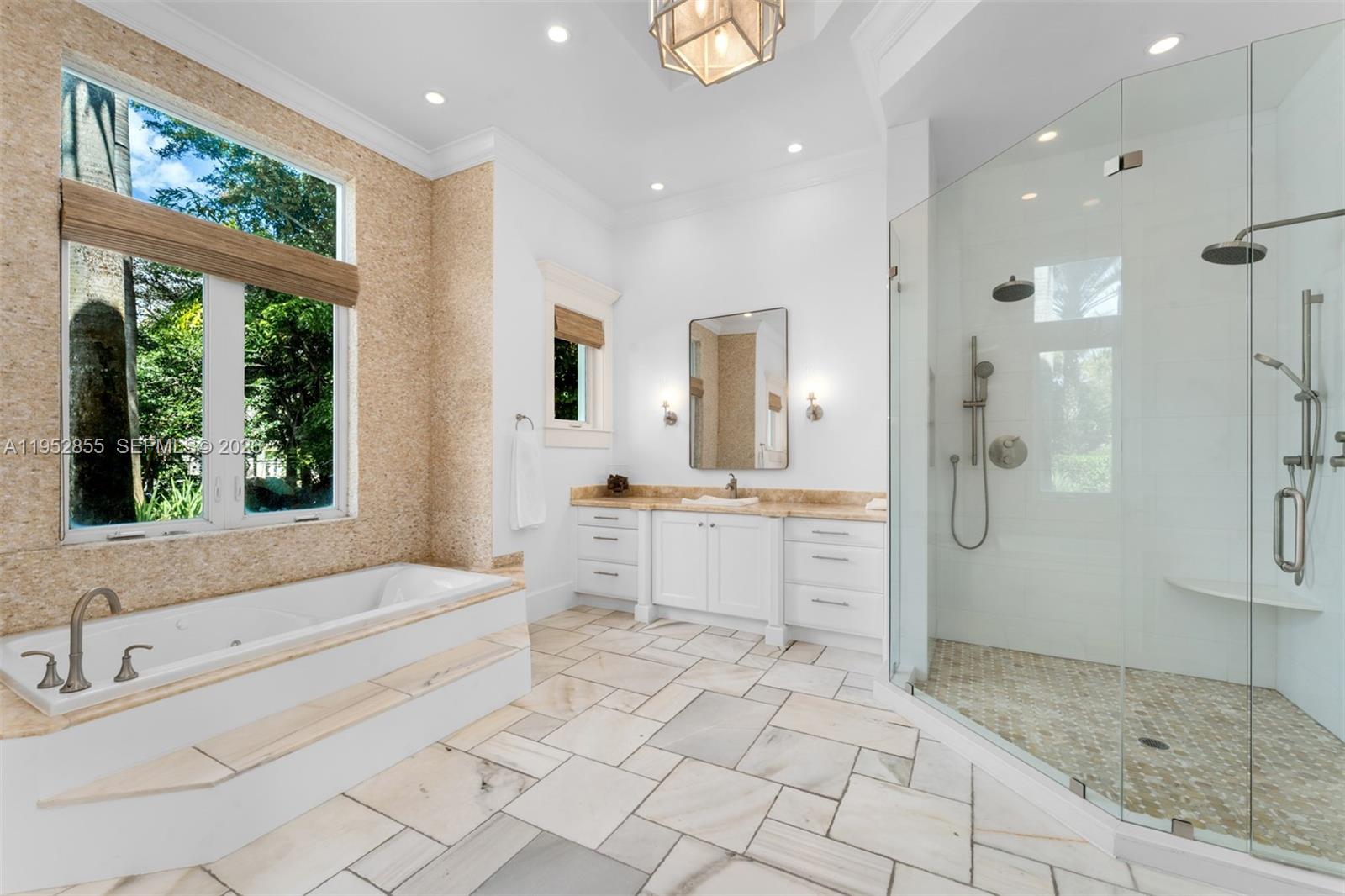 TOWN & COUNTRY ESTATES - Residential
