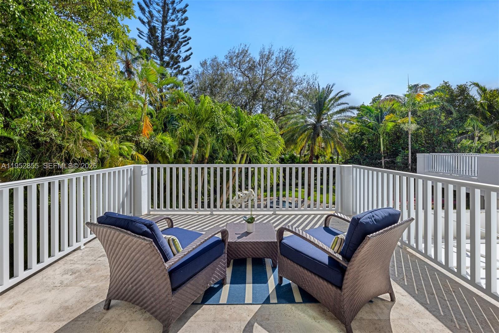 TOWN & COUNTRY ESTATES - Residential
