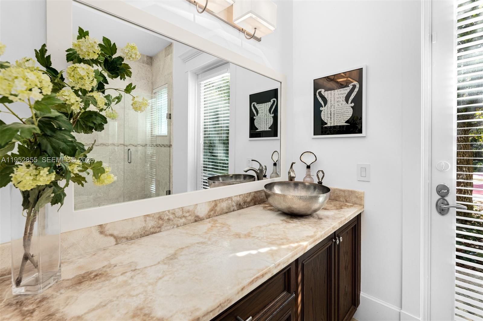TOWN & COUNTRY ESTATES - Residential