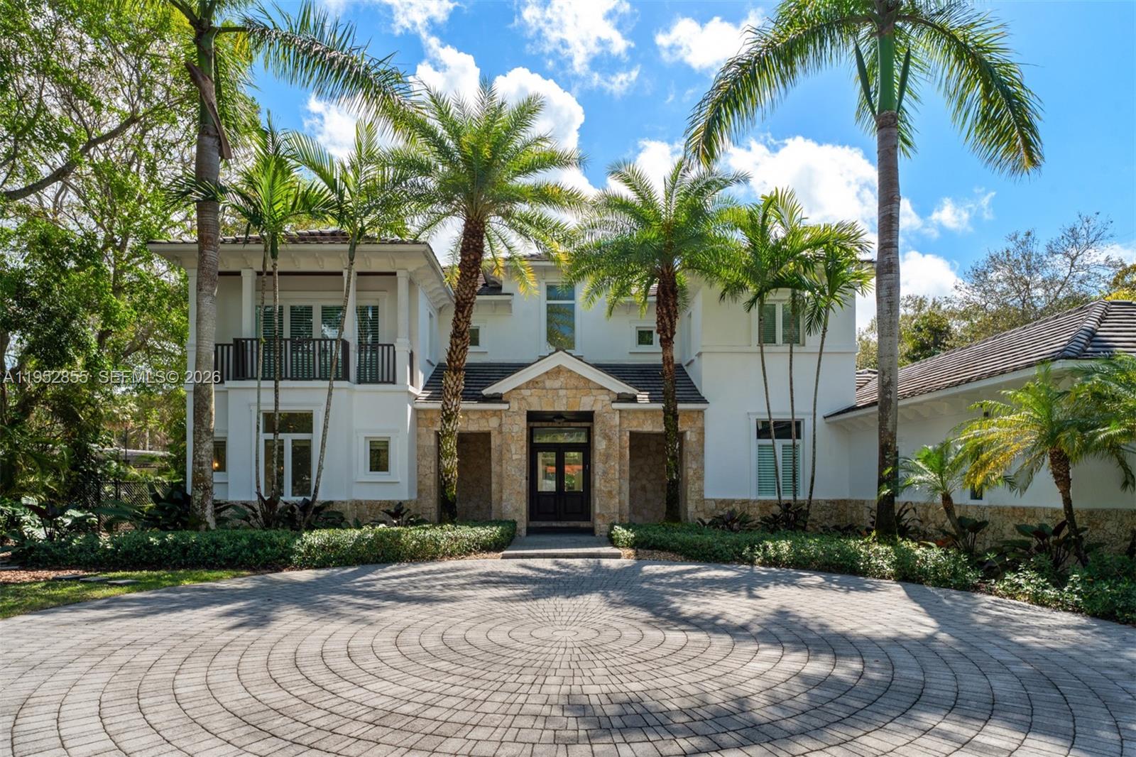 TOWN & COUNTRY ESTATES - Residential