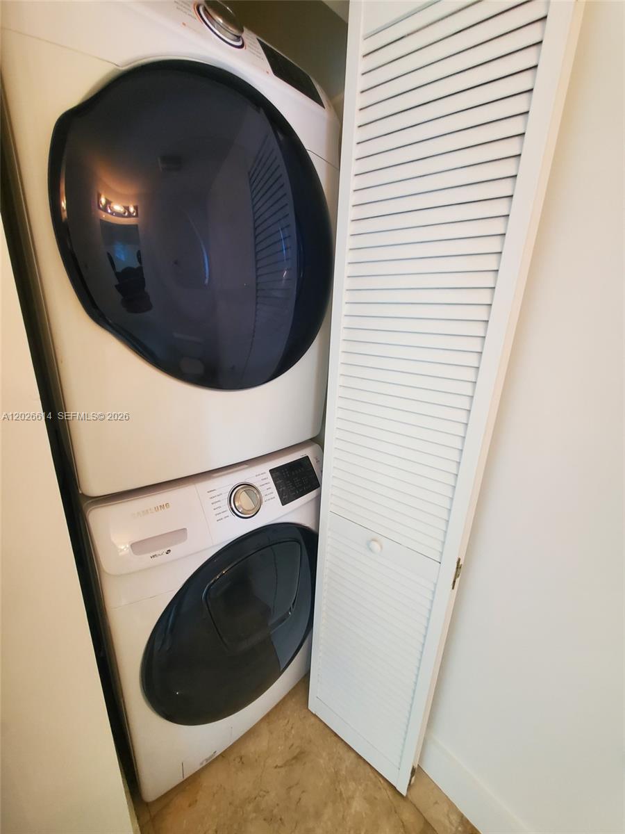 MARINABLUE CONDO - Residential Lease