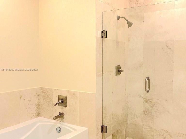 VERANDA CONDO - Residential Lease