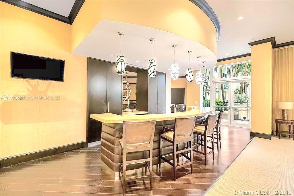 VERANDA CONDO - Residential Lease