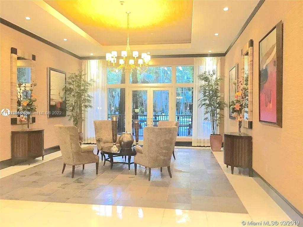 VERANDA CONDO - Residential Lease