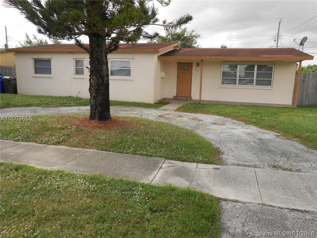 Nice layout 3 bedroom and 1.5 bath walk in closet large family room, central air, utility room, with fenced in yard, outside storage covered aluminum screened in patio, includes lawn maintenance, interior bugs exterminator, Tile floors through out, bedrooms laminate flooring, recently painted, updated bathroom, updated kitchen granite tops, washer & dryer inside  small pets 20 lbs or less ok. Email offers to listing agent.