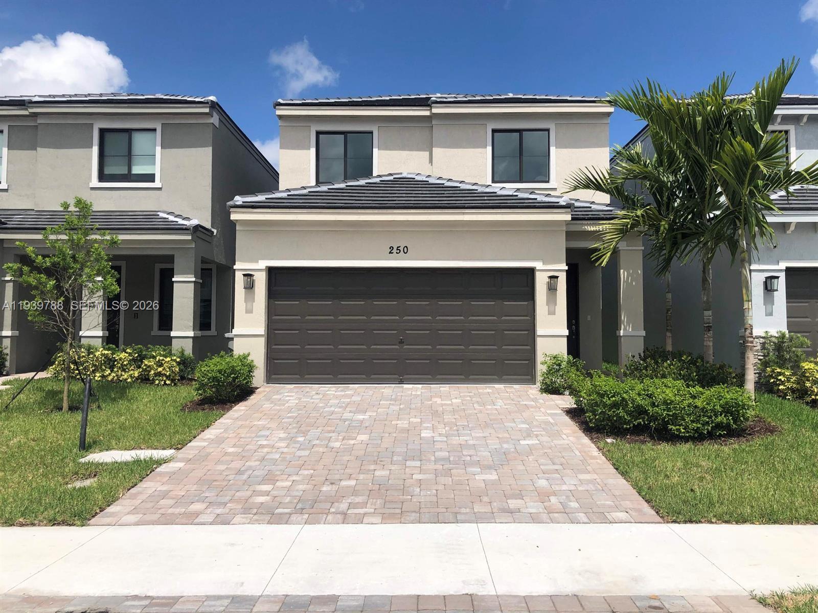 RESIDENCES AT PALM AIRE - Residential