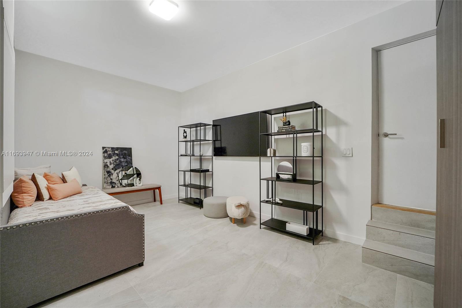 SECOND AMD PLAT OF NORMAN - Residential Lease