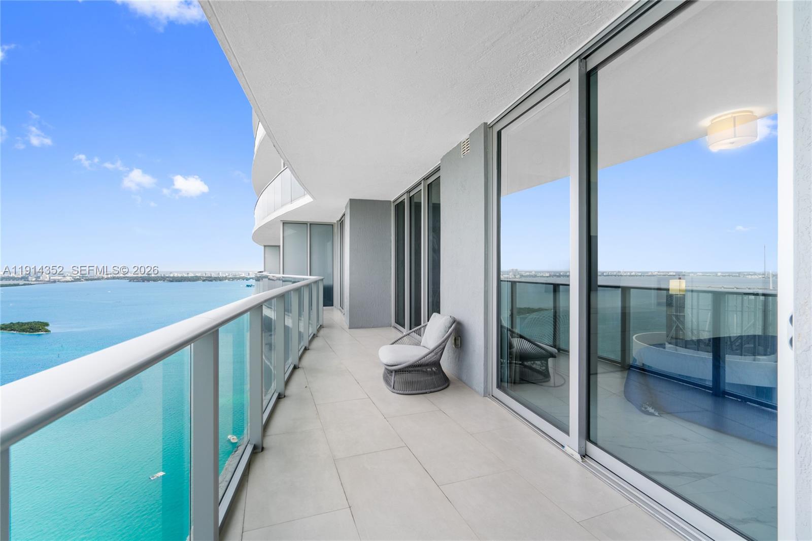 ARIA ON THE BAY CONDO - Residential