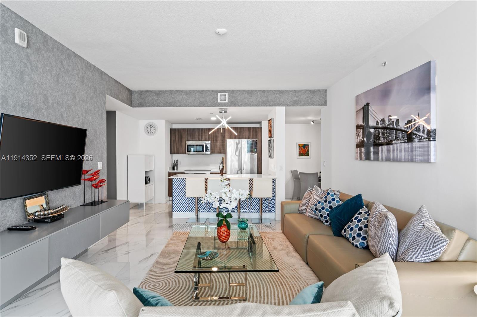 ARIA ON THE BAY CONDO - Residential