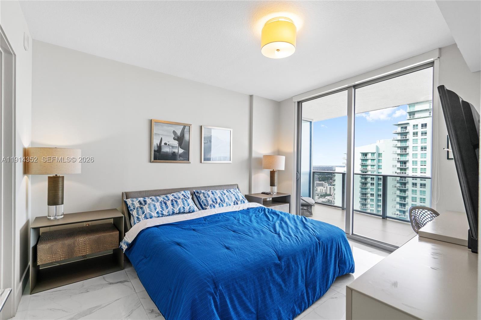 ARIA ON THE BAY CONDO - Residential