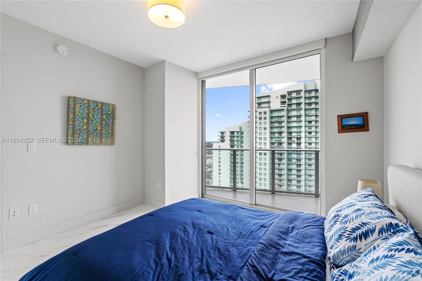 ARIA ON THE BAY CONDO - Residential