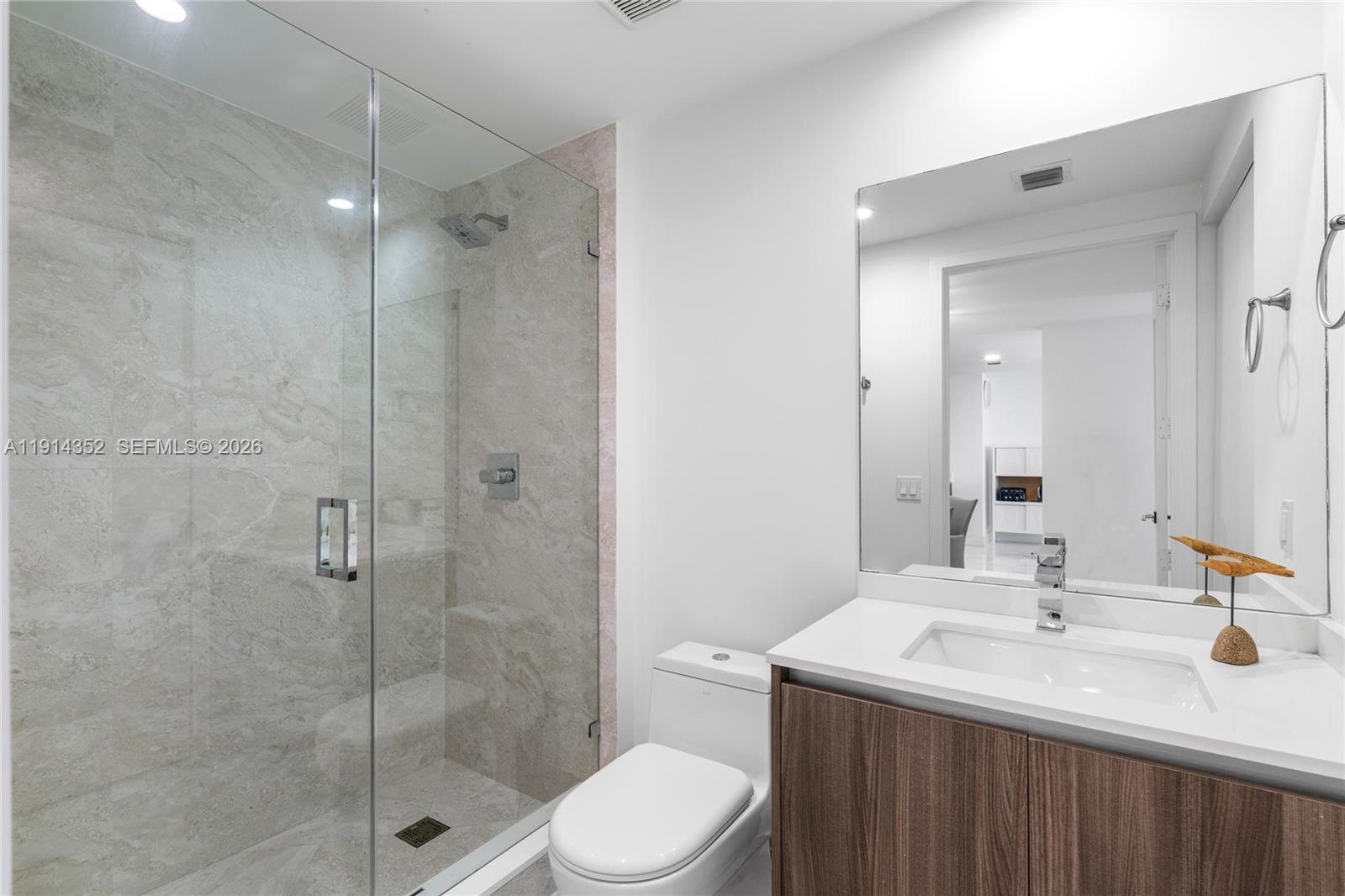 ARIA ON THE BAY CONDO - Residential
