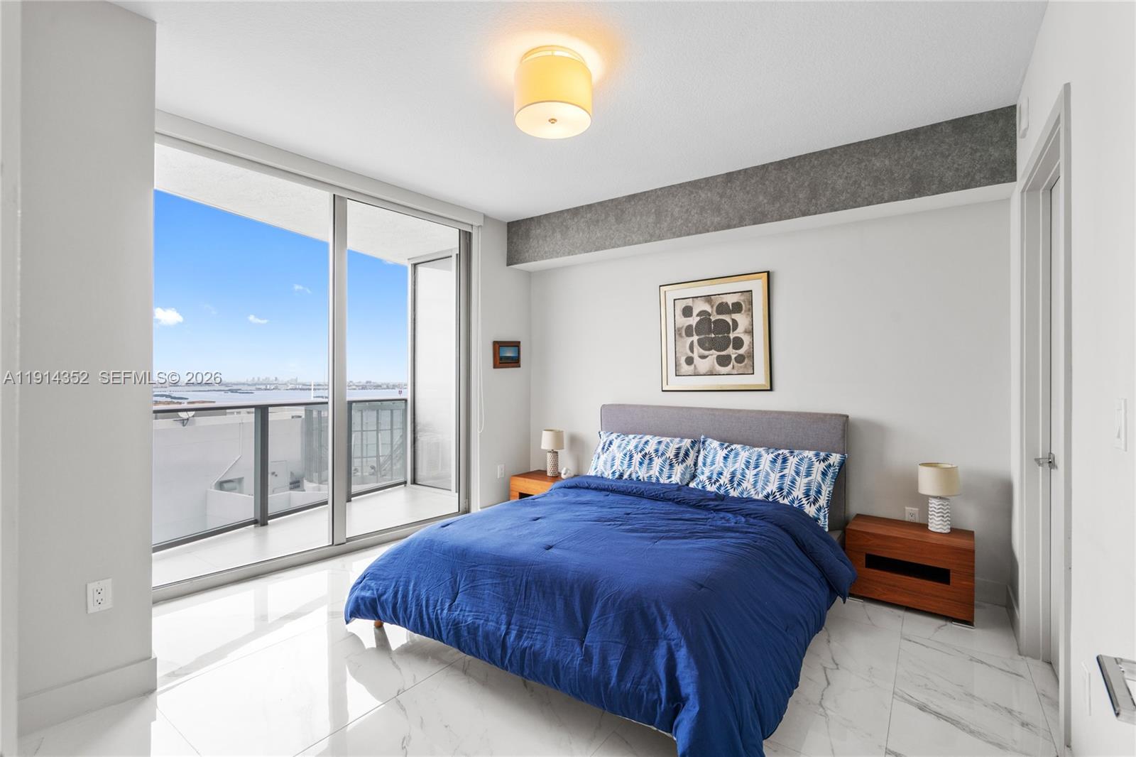 ARIA ON THE BAY CONDO - Residential