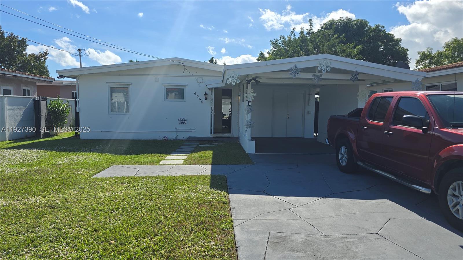 CORAL VILLAS REV - Residential Lease
