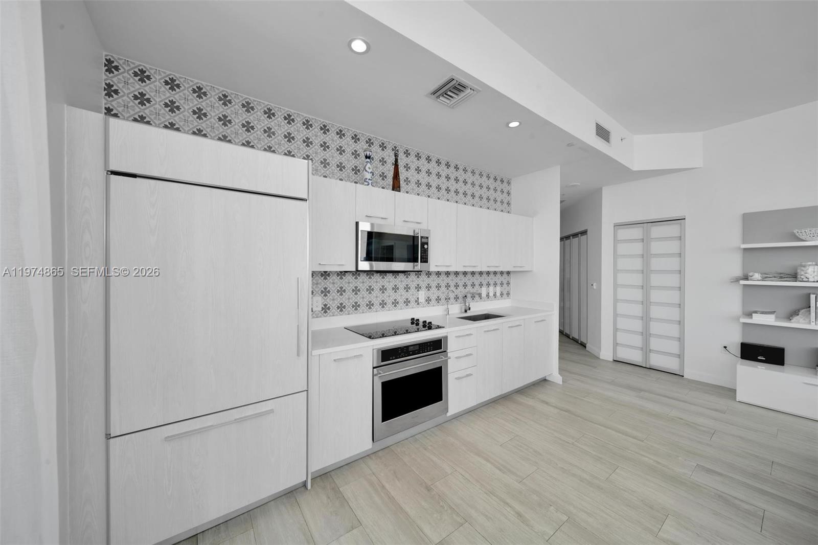 BRICKELL HEIGHTS WEST CON - Residential