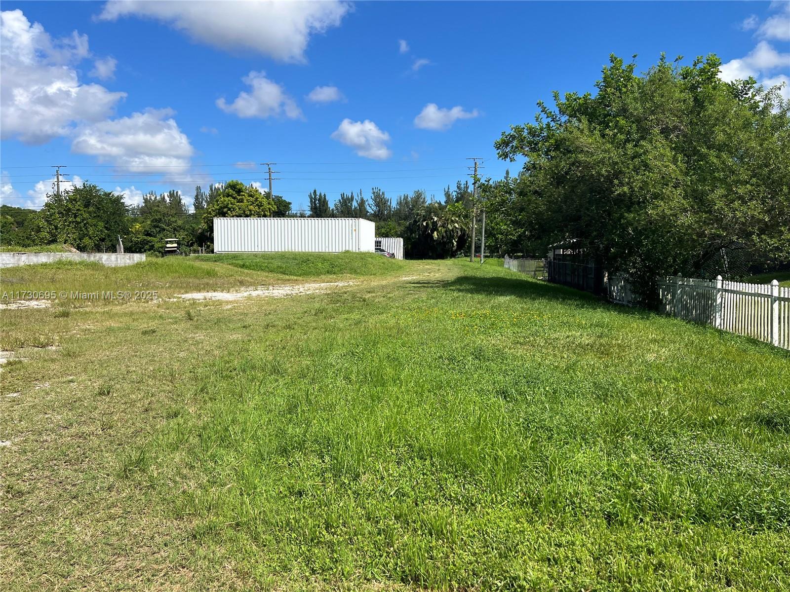 TRAILS OF EL RANCHO ACRES - Land