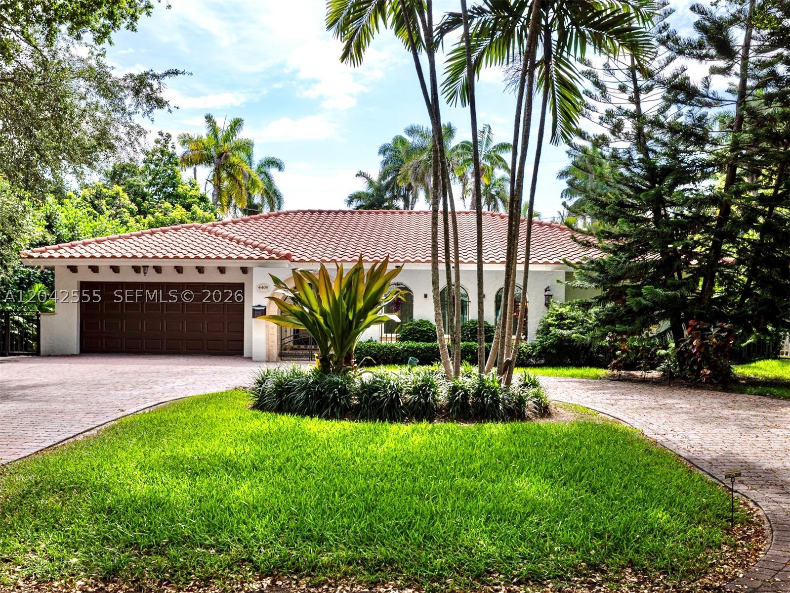 CORAL GABLES RIV SEC PT 1 - Residential Lease