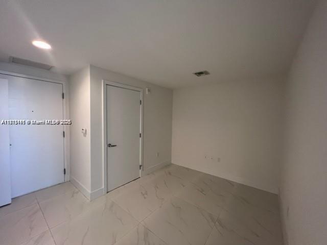 THE HARBOUR SOUTH CONDO - Residential