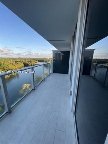 THE HARBOUR SOUTH CONDO - Residential