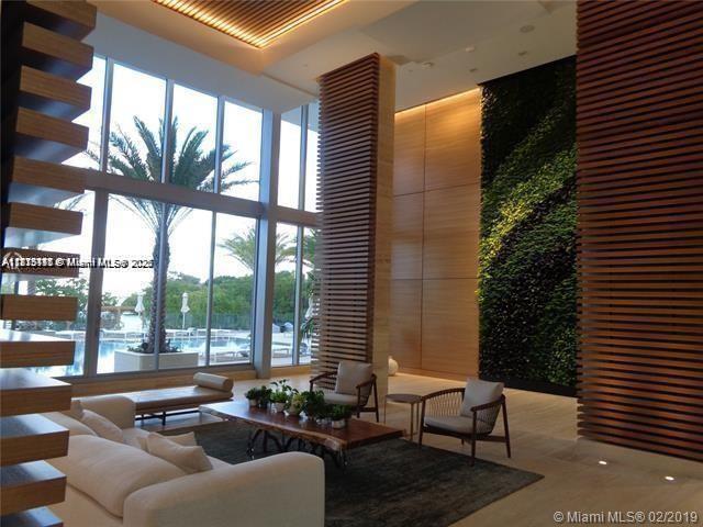 THE HARBOUR SOUTH CONDO - Residential