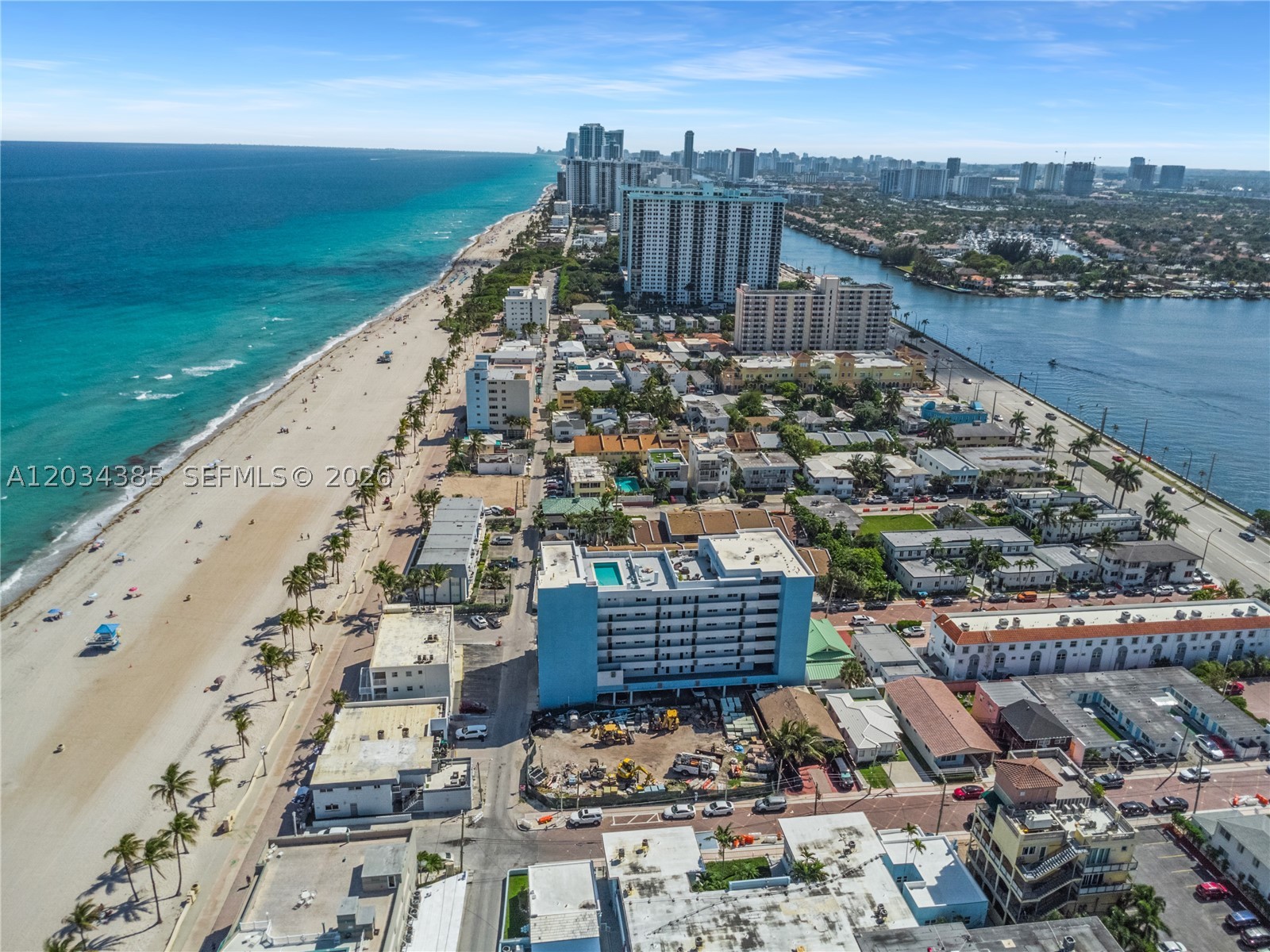 HOLLYWOOD BEACH - Land
