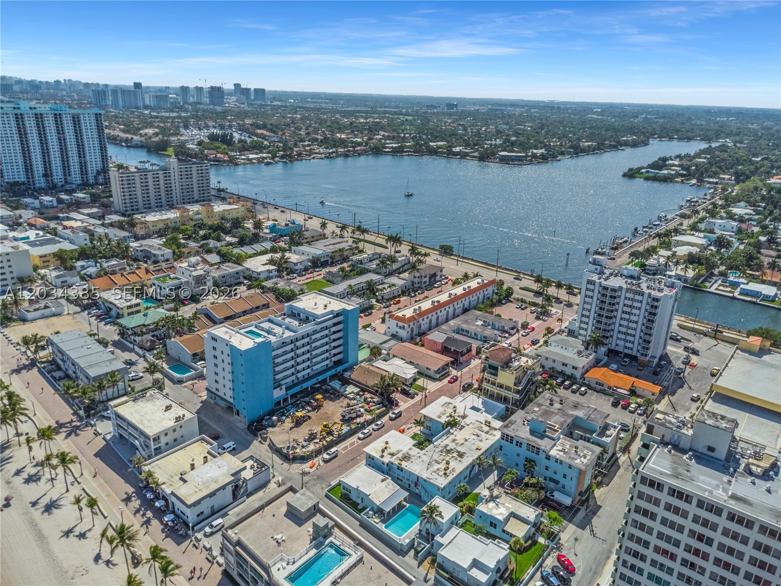 HOLLYWOOD BEACH - Land