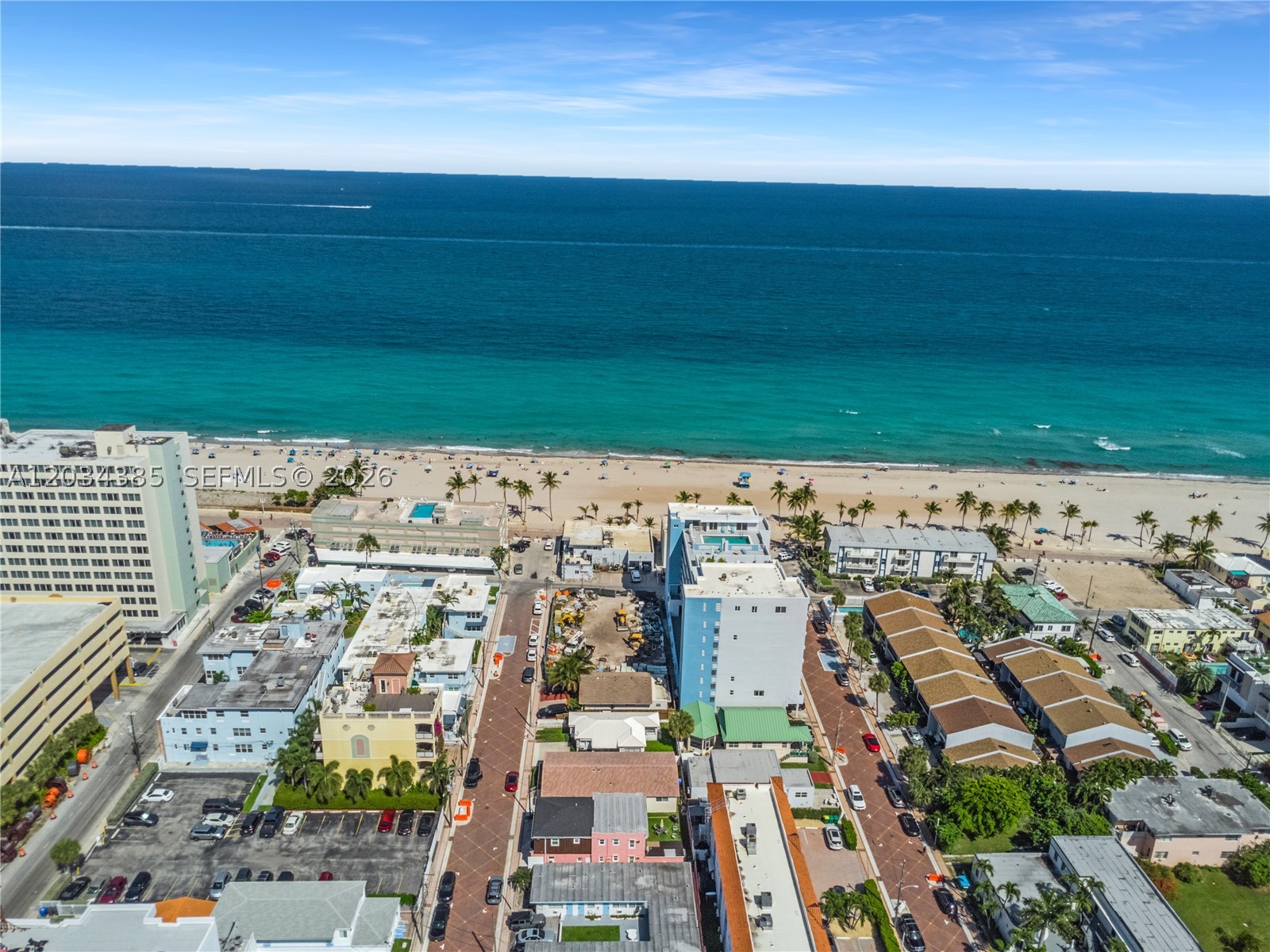 HOLLYWOOD BEACH - Land