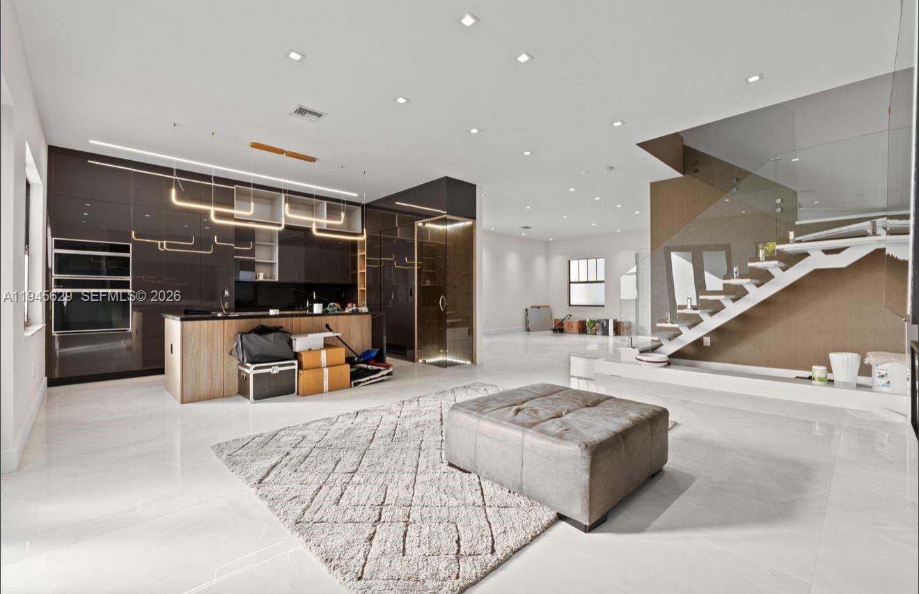 TUSCAN ISLES - Residential