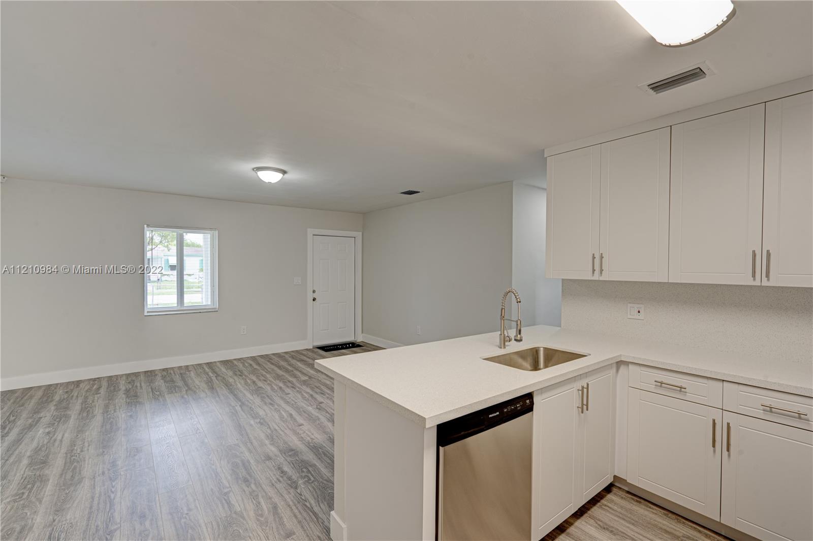 BUNCHE PARK 1 ADDN - Residential