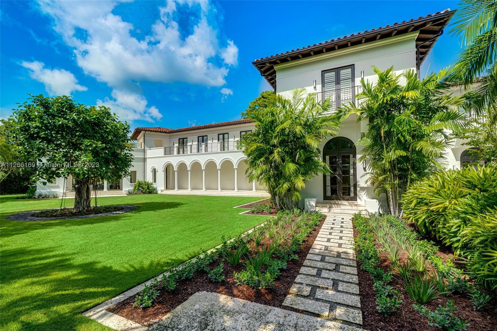 GABLES ESTATES NO 2 - Residential