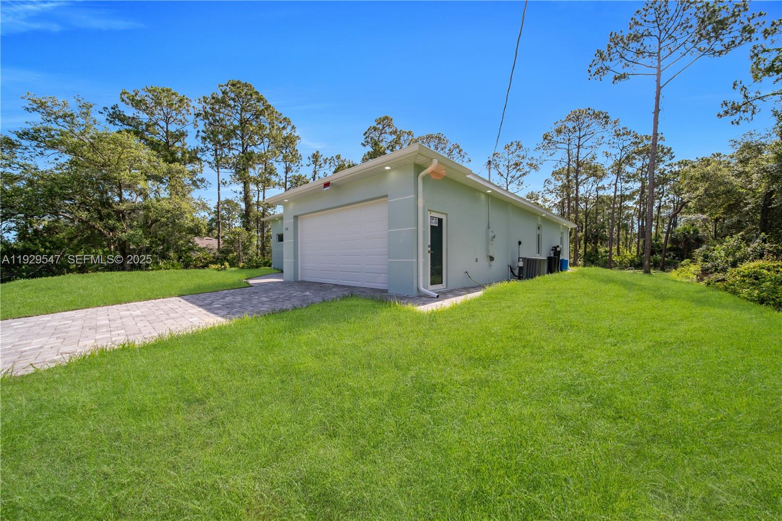 LEEHIGH ACRES - Residential