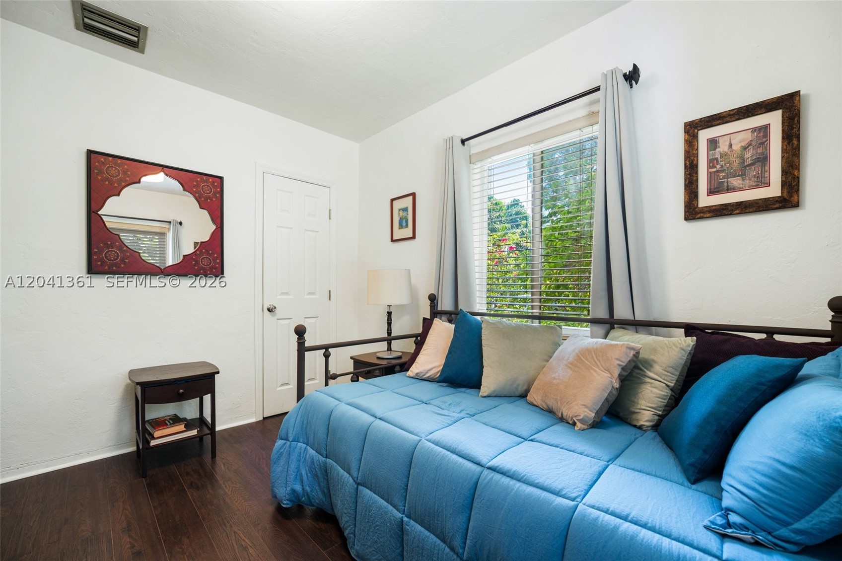GROSSE POINTE HIGHLANDS - Residential