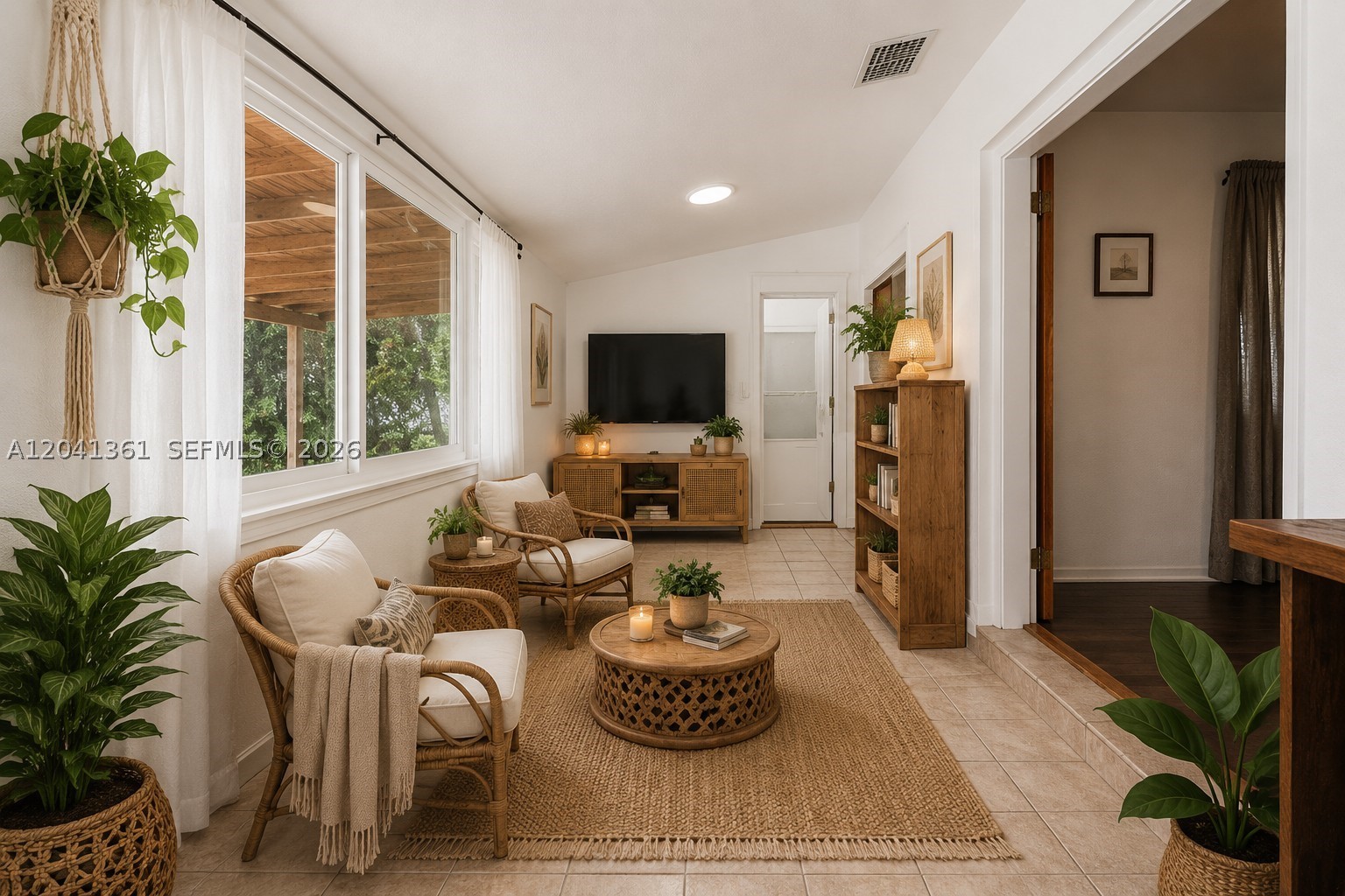 GROSSE POINTE HIGHLANDS - Residential