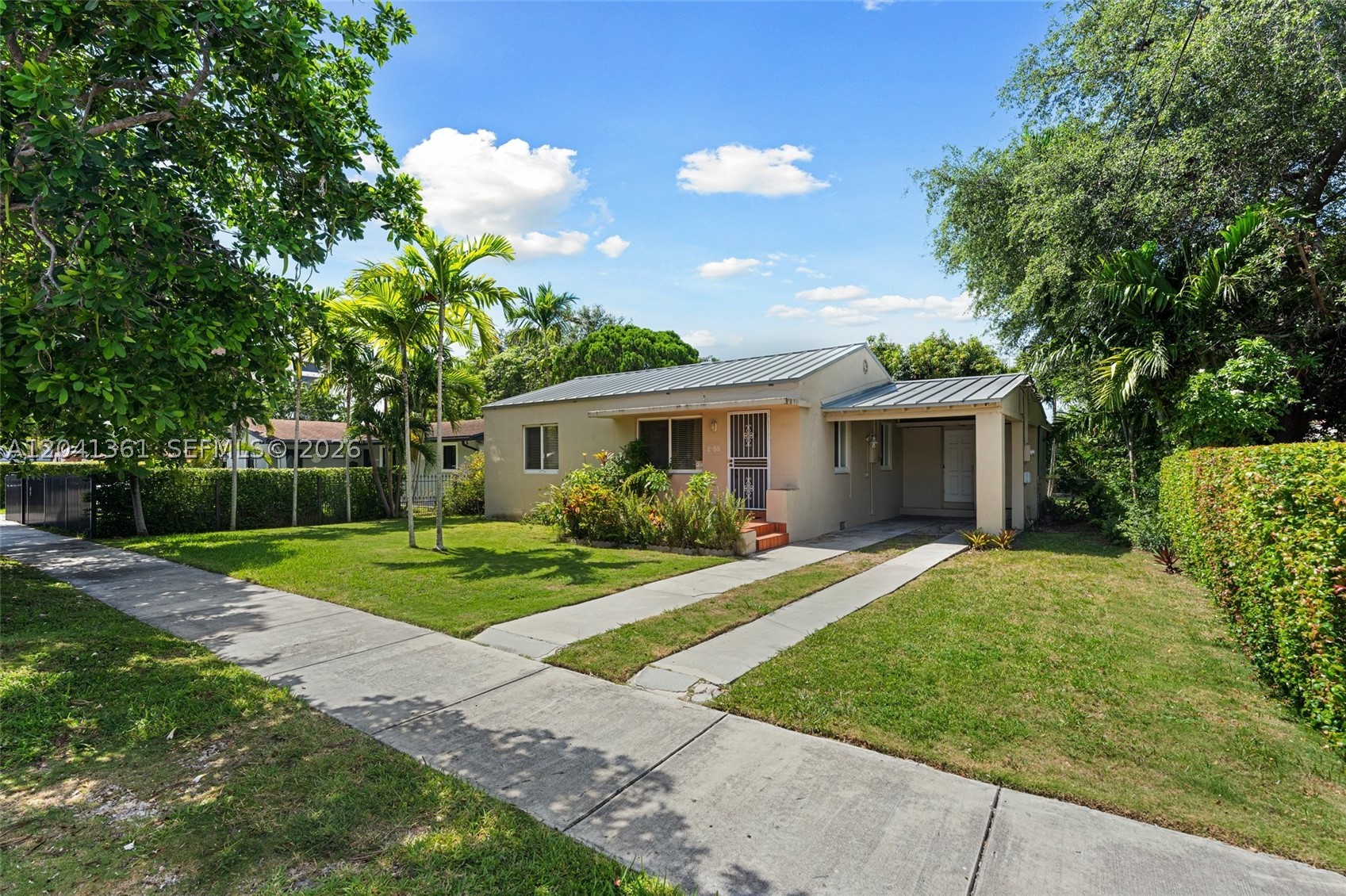 GROSSE POINTE HIGHLANDS - Residential