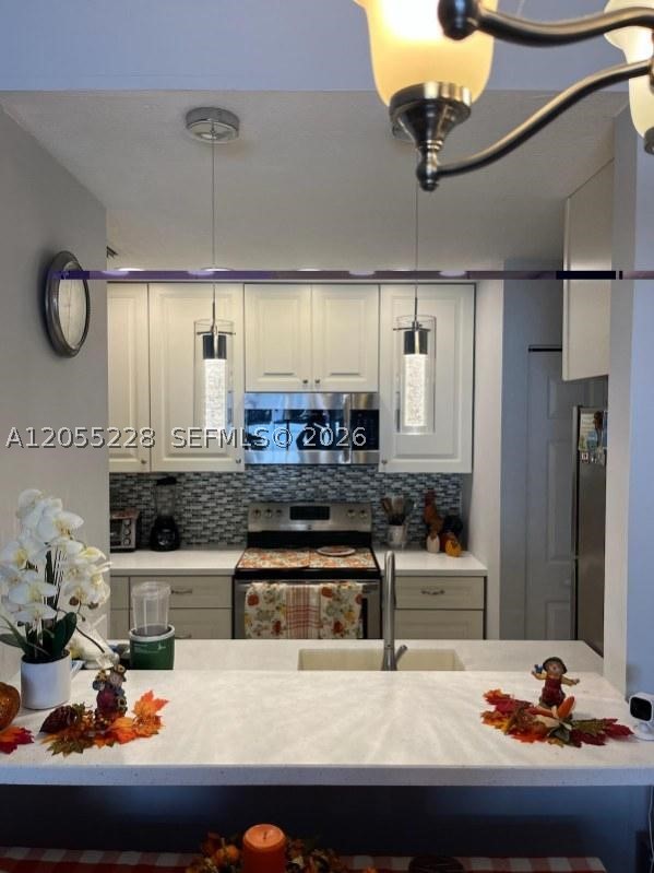 PEMBROKE LAKES SECTION EI - Residential