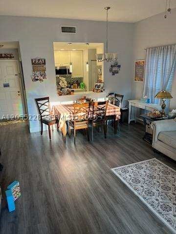 PEMBROKE LAKES SECTION EI - Residential
