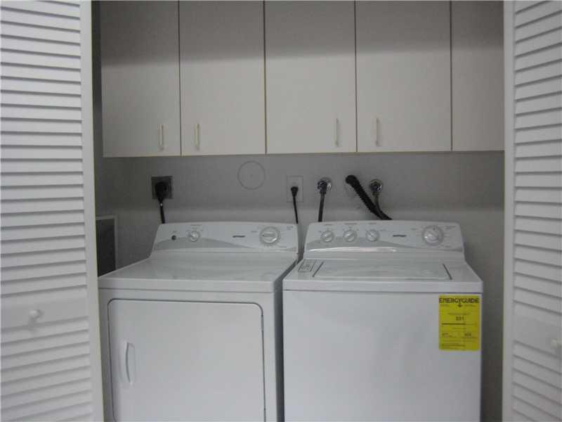 DORAL LANDINGS TOWNHOMES - Residential Lease
