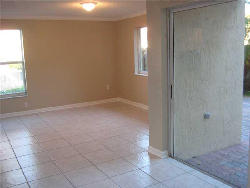 DORAL LANDINGS TOWNHOMES - Residential Lease