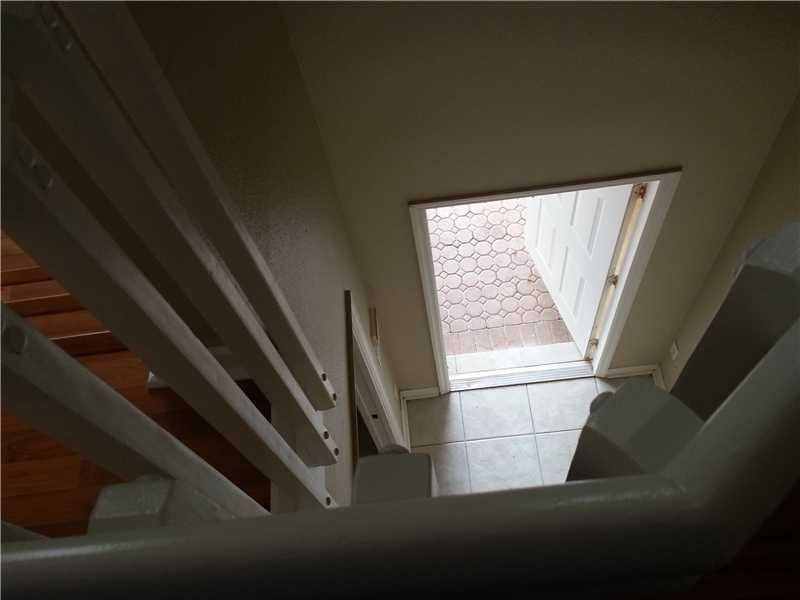 DORAL LANDINGS TOWNHOMES - Residential Lease